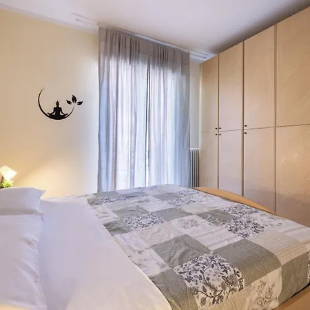 Faros Apartment